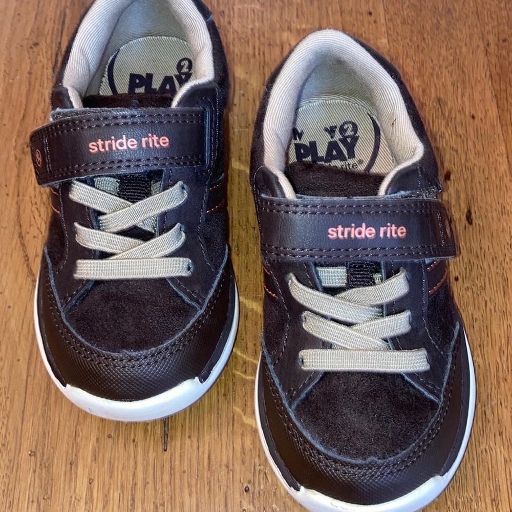 Stride Rite Made2 Play Cory Sneaker toddler 7.5